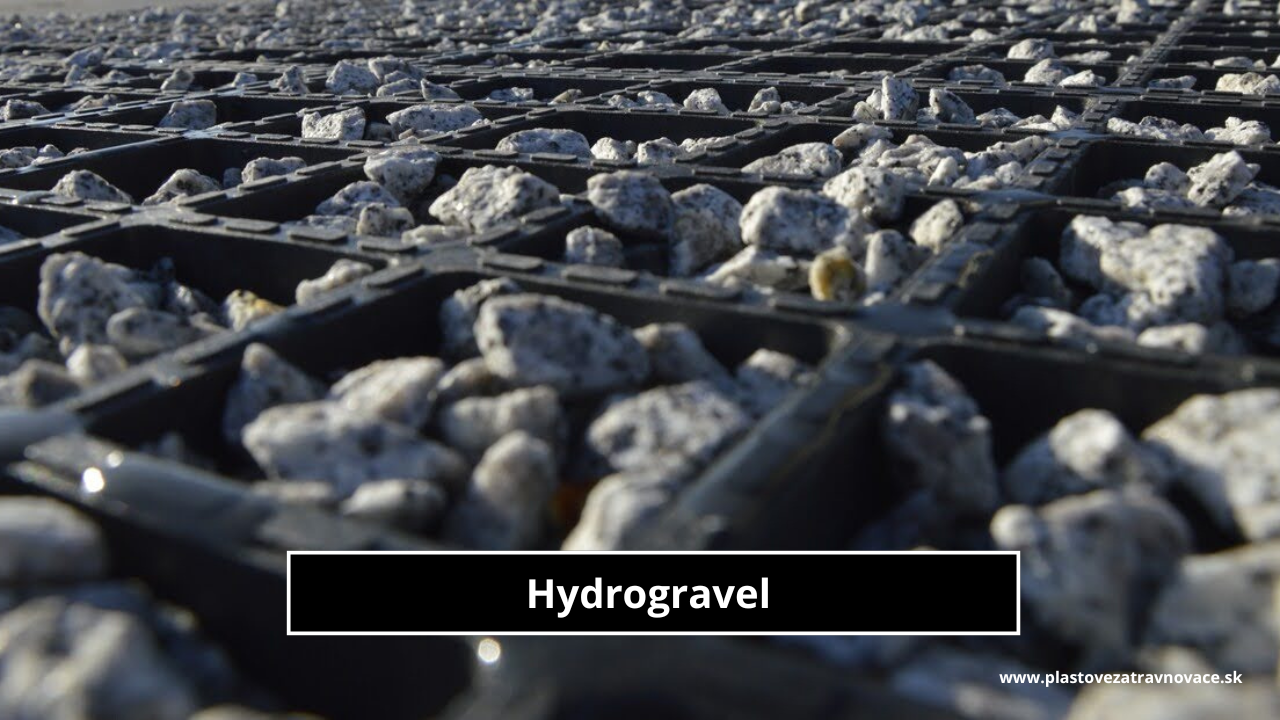 zatrávňovač hydrogravel so štrkovou výplňou