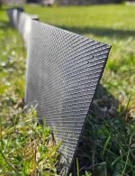 Detail HDPE materiálu koreňovej bariéry AT Bord proti prerastaniu koreňov